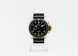 Panerai Luminor Submersible PAM01070 (2024) - Zwart wijzerplaat 44mm Roségoud