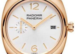Panerai Radiomir PAM01026 (2025) - White dial 40 mm Red Gold case