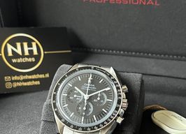 Omega Speedmaster Professional Moonwatch 310.30.42.50.01.002 (2025) - Zwart wijzerplaat 42mm Staal
