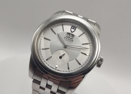 Tudor Glamour Double Date 57000 (2012) - Silver dial 42 mm Steel case