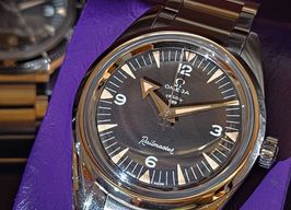 Omega Seamaster 300 234.10.39.20.01.002 (2019) - Grijs wijzerplaat 38mm Staal
