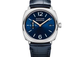 Panerai Radiomir PAM01571 (2025) - Blue dial 40 mm Steel case