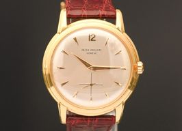 Patek Philippe Calatrava 2551 (1950) - Beige dial 37 mm Yellow Gold case