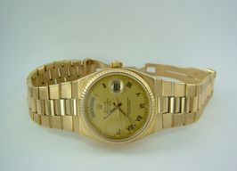 Rolex Day-Date Oysterquartz - (1985) - Gold dial 36 mm Yellow Gold case