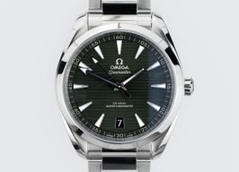 Omega Seamaster Aqua Terra 220.10.41.21.10.001 (Unknown (random serial)) - Green dial 41 mm Steel case