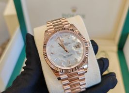Rolex Day-Date 40 228235 (2023) - Brown dial 40 mm Rose Gold case
