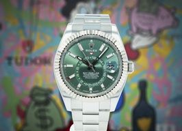 Rolex Sky-Dweller 336934 (2025) - Green dial 42 mm Steel case