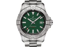Breitling Avenger A17328101L1A1 (2026) - Green dial 42 mm Steel case