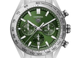 TAG Heuer Carrera CBN2A10.BA0643 (2024) - Groen wijzerplaat 44mm Staal