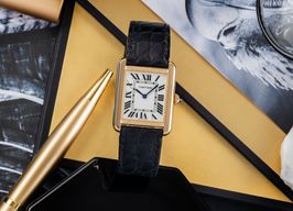 Cartier Tank Solo W5200002 (Unknown (random serial)) - Silver dial 31 mm Yellow Gold case