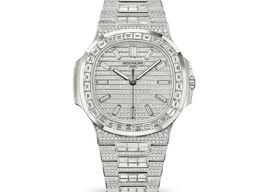 Patek Philippe Nautilus 5811/1460G-001 (2025) - Diamant wijzerplaat 41mm Witgoud