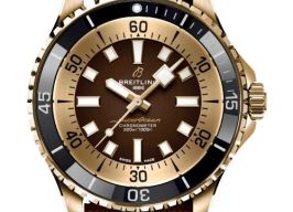 Breitling Superocean 44 N17376201Q1S1 (2026) - Bruin wijzerplaat 44mm Carbon