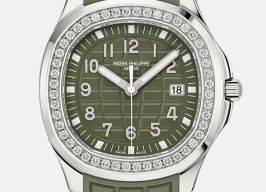 Patek Philippe Aquanaut 5267/200A-011 (2024) - Green dial 39 mm Steel case
