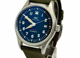 IWC Pilot IW326805 (2022) - Black dial 39 mm Steel case