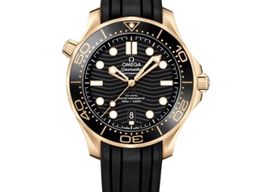 Omega Seamaster Diver 300 M 210.62.42.20.01.003 (2026) - Black dial 42 mm Yellow Gold case