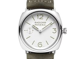 Panerai Radiomir 8 Days PAM01384 (2025) - White dial 45 mm Steel case