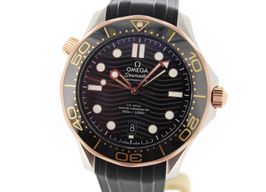 Omega Seamaster Diver 300 M 210.22.42.20.01.002 (2020) - Black dial 42 mm Gold/Steel case