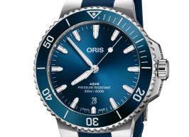 Oris Aquis Date 01 733 7787 4135-07 4 22 35FC -