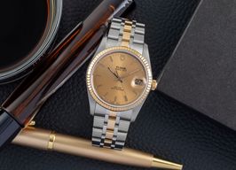 Tudor Prince Date 74033 (Onbekend (willekeurig serienummer)) - Champagne wijzerplaat 34mm Goud/Staal