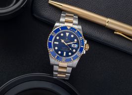 Rolex Submariner Date 116613LB (Onbekend (willekeurig serienummer)) - Blauw wijzerplaat 40mm Goud/Staal