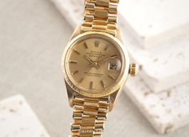 Rolex Lady-Datejust 6927 (1978) - Champagne wijzerplaat 26mm Geelgoud