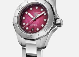 TAG Heuer Aquaracer Lady WBP2414.BA0622 (2025) - Red dial 30 mm Steel case