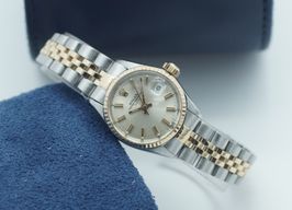 Rolex Oyster Perpetual Lady Date 6517 (1969) - Silver dial 26 mm Gold/Steel case