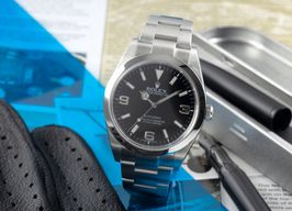 Rolex Explorer 214270 (Onbekend (willekeurig serienummer)) - Zwart wijzerplaat 39mm Staal