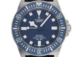 Tudor Pelagos 25707B/25 (2026) - Blue dial 42 mm Titanium case