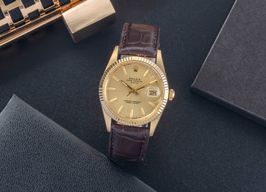 Rolex Oyster Perpetual Date 15037 (1986) - 34 mm Yellow Gold case