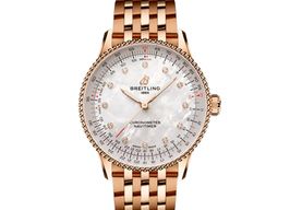 Breitling Navitimer R17327211A1R1 (2024) - Parelmoer wijzerplaat 36mm Roodgoud