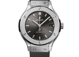 Hublot Classic Fusion Racing Grey 565.NX.7071.RX (2025) - Grijs wijzerplaat 38mm Titanium