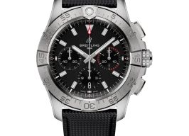 Breitling Avenger AB0146101B1X1 (2026) - Zwart wijzerplaat 42mm Staal