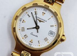 Longines Unknown 9792152 (Unknown (random serial)) - White dial 25 mm Yellow Gold case