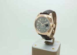 Rolex Sky-Dweller 326135 -