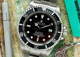 Rolex Sea-Dweller 4000 16600 (1996) - Black dial 40 mm Steel case