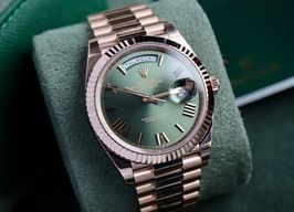 Rolex Day-Date 40 228235 (Onbekend (willekeurig serienummer)) - Groen wijzerplaat 40mm Roségoud