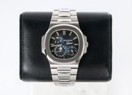 Patek Philippe Nautilus 5712/1A-001 -