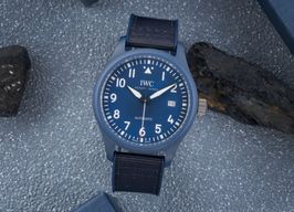 IWC Pilot IW328101 (Onbekend (willekeurig serienummer)) - Blauw wijzerplaat 41mm Keramiek
