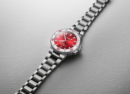 Oris Aquis Date 01 733 7787 4138-07 8 22 04PEB (2024) - Red dial 42 mm Steel case