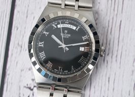 Tudor Royal 28600 (2022) - Black dial 41 mm Steel case