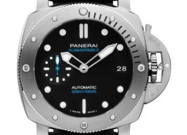 Panerai Luminor Submersible PAM02973 (2026) - Zwart wijzerplaat 42mm Staal