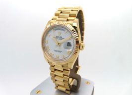 Rolex Day-Date 36 128238 (2022) - White dial 36 mm Yellow Gold case