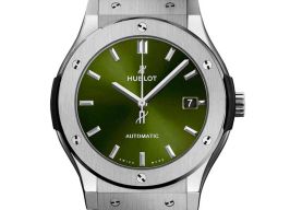 Hublot Classic Fusion 511.NX.8970.RX (2024) - Groen wijzerplaat 45mm Titanium