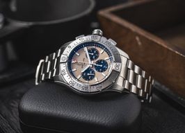 Breitling Avenger AB0147101A1A1 -