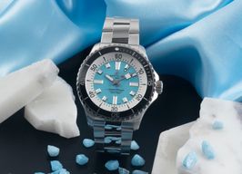 Breitling Superocean 44 A17376211L2A1 (Unknown (random serial)) - Turquoise dial 44 mm Steel case