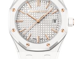 Audemars Piguet Royal Oak Selfwinding 77350CB.OO.1266CB.01 (2025) - White dial 34 mm Ceramic case