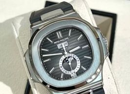 Patek Philippe Nautilus 5726A-001 (2024) - Black dial 41 mm Steel case