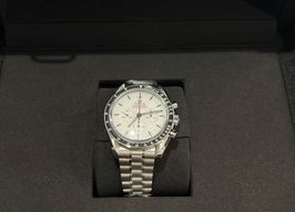 Omega Speedmaster Professional Moonwatch 310.30.42.50.04.001 (2025) - White dial 42 mm Steel case