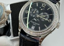 Patek Philippe Annual Calendar 5147G-001 (2024) - Zwart wijzerplaat 39mm Witgoud